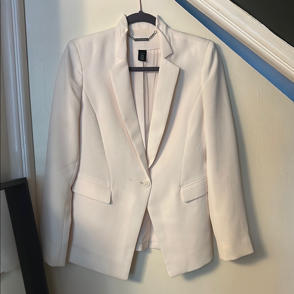 WHBM Cream Tailored Blazer with Notched Lapels